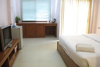 Somjai House Hotel Si Racha Luaran gambar